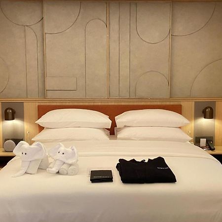 Morrissey Hotel Джакарта Экстерьер фото