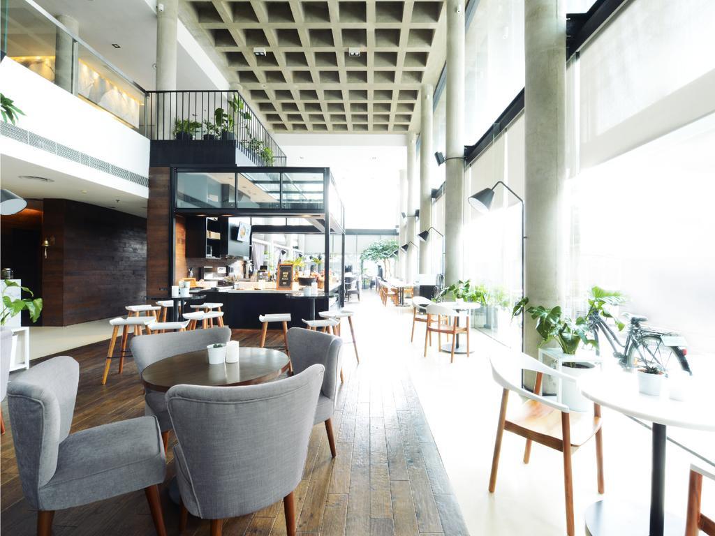 Morrissey Hotel Джакарта Экстерьер фото